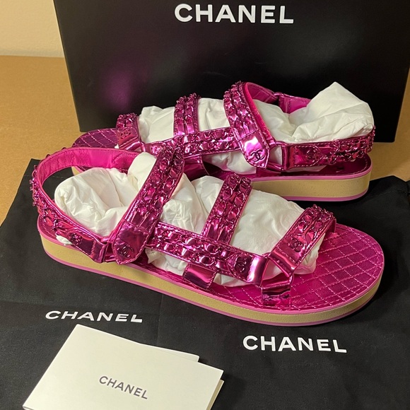 Chanel CC Logo G33800 Fuchsia Sandals size 40 - Picture 1 of 13